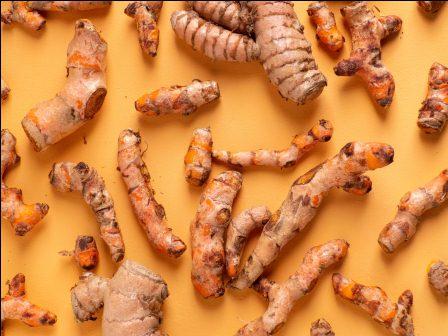 12 Turmeric Benefits | हल्दी – चमत्कारिक, रोगनाशक हर्ब